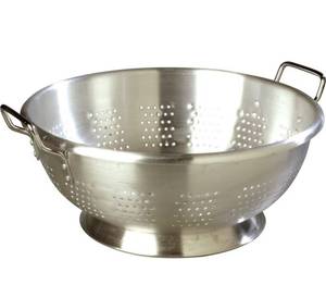 lot 60445 image: Carlisle FoodService Products 60280 Dura-Ware Standard Weight Commercial Colander, 16 Quart