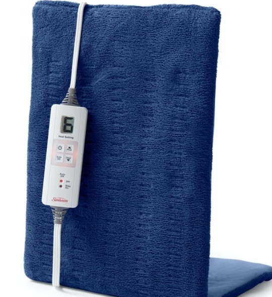 lot 400123 image: Retail - $44.99 Sunbeam King Size Heating Pad with XpressHeat
