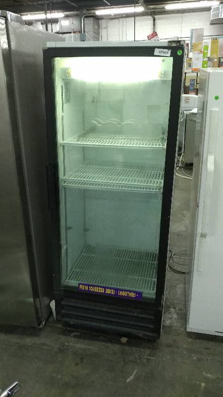 lot 7024 image: Single Door Glass Front Commercial Reach in Cooler