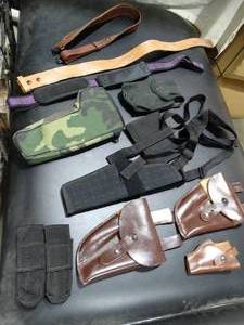 lot 23004 image: Lot of Gun Holsters an Clip Holders - Quality Leather Rifle Strap