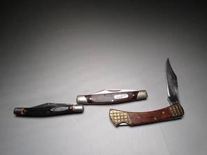 lot 23037 image: Lot of 3 Old Jack Knives