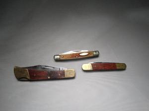 lot 23049 image: Lot of 3 Old Pocket Knifes