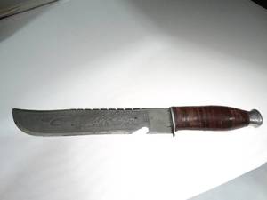 lot 23061 image: Hand Etched Bowie Knife w 9 Blade from Mexico