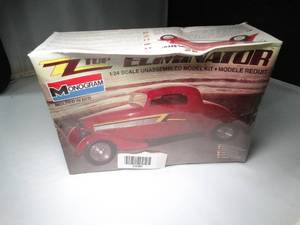 lot 23080 image: Momogram 124Scale ZZ-top Eliminator New Model from 1985