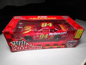 lot 23135 image: 1998 Racing Champions 124 Scale Diecast #94 BILL ELLIOT McDonalds Stock Car in Box