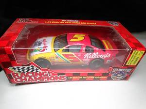 lot 23143 image: 1998 Racing Champions 124 Scale Diecast Stock Car  #5 Terry Labonte Kelloggs  50th Anniv