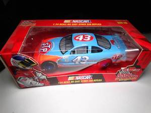 lot 23144 image: 1998 Racing Champions  124 Scale Diecast Stock Car  #43 John Andretti STP  50th Anniv