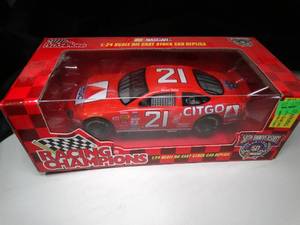 lot 23146 image: 1998 Racing Champions  #21 Michael Waltrip - Citgo  50th Anniv  124 Scale Stock Car 