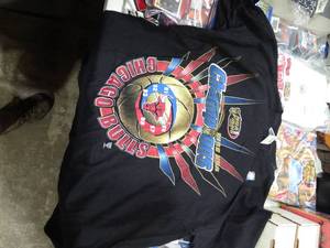 lot 23344 image: Large Black 1998 NBA Finals  Chicago Bulls T-Shirt wtag