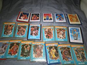 lot 23350 image: Lot of 18 1990 & 91 All Stars  NBA Basketball Trader Cards