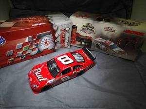 lot 23365 image: Daytona 500 Race Version 2004 Dale Earnhardt Jr. Red #8 Budweiser Diecast Stock Car  124 Scale  Limited Edition  in Box