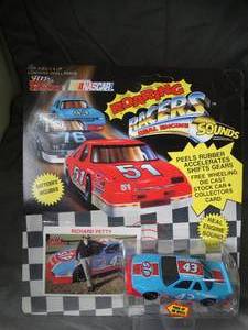 lot 23366 image: Richard Petty  Racing Champions  Nascar  1991 Roaring Racers  Unopened