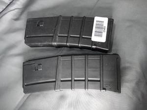 lot 23453 image: Lot of 2  Thermold 22H Ammo clips