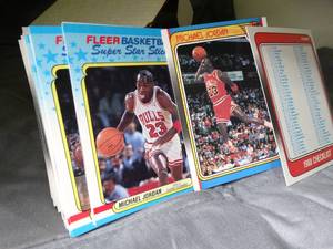 lot 23282 image: 1988 Fleer NBA Basketball Cards  Pippen Rookie  Unsearched