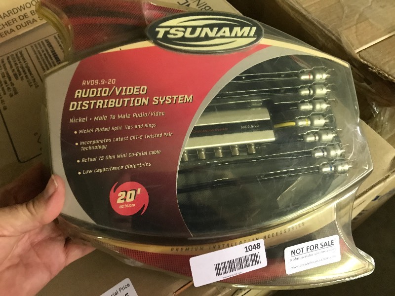 lot 1048 image: TSUNAMI AudioVideo distribution cable system