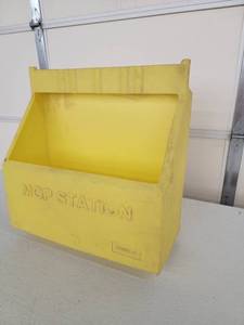 lot 69964 image: Mop Station