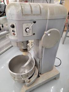 lot 69973 image: Hobart H600T 60 Qt Dough Mixer - Rare 1 Phase Model