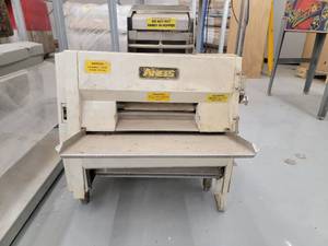 lot 69976 image: Anets SDB-21-P Dough Sheeter