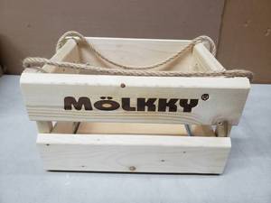 lot 2731 image: M Rectangular Natutal Wooden Basket