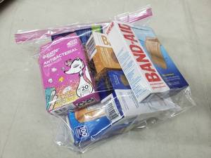 lot 2743 image: Variety Bag Of Bandaids, 5 Boxes