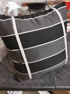 lot 5422 image: Pair of BlackGrey Decorative Throw Pillows