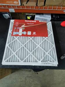 lot 3854 image: Honeywell 25x25x1 Allergen Plus Air Filter 3 Pack