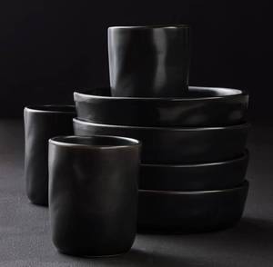 lot 62289 image: Stone by Mercer Project Hekonda Stoneware 16 Pieces Dinnerware Set, Service for 4
