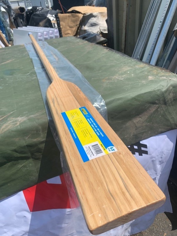 lot 10 image: 1 New Seachoice 6.5 Varnished Solid Wood Oar