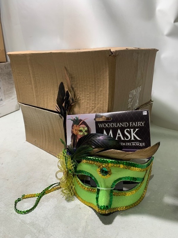 lot 173 image: 12 New Woodland Fairy Feather Mask