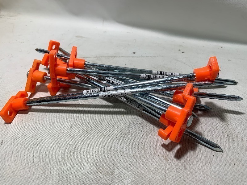 lot 199 image: New Bundle of 12 - 10 Heavy Duty Ground Stakes