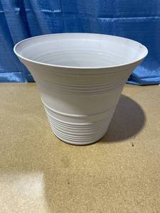 lot 2908 image: 14in Sedona Planter Cottage Stone Sable