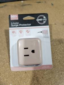 lot 4933 image: 3-Outlet Surge Protector