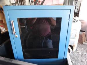 lot 23650 image: Wall mount server racksecurity cabinet