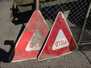 lot 23630 image: 2 metal Yield signs
