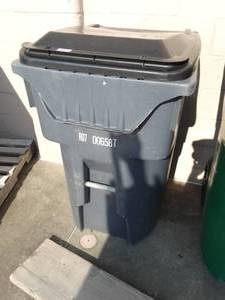 lot 23560 image: Lg curb cart trash can