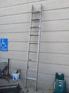 lot 23586 image: 20 ft aluminum extension ladder