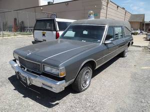 lot 23674 image: 1988 Eureka Hearse- 53k miles