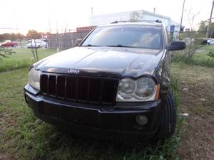 lot 03 image: 2005 Jeep Grand Cherokee- Very clean inside & out NO RESERVE.