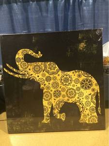 lot 5960 image: Wall Art 24in x 24in
