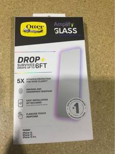 lot 5972 image: Glass Screen Protector for iPhone 13, 13 Pro, 14