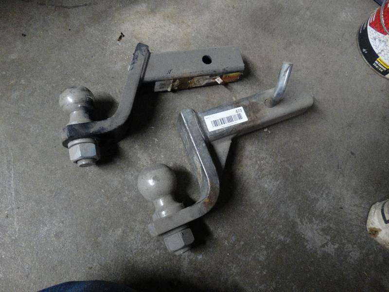 lot 473 image: 2 Hitches.