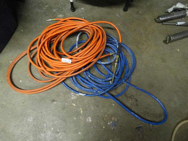 lot 480 image: 2 Air hoses.