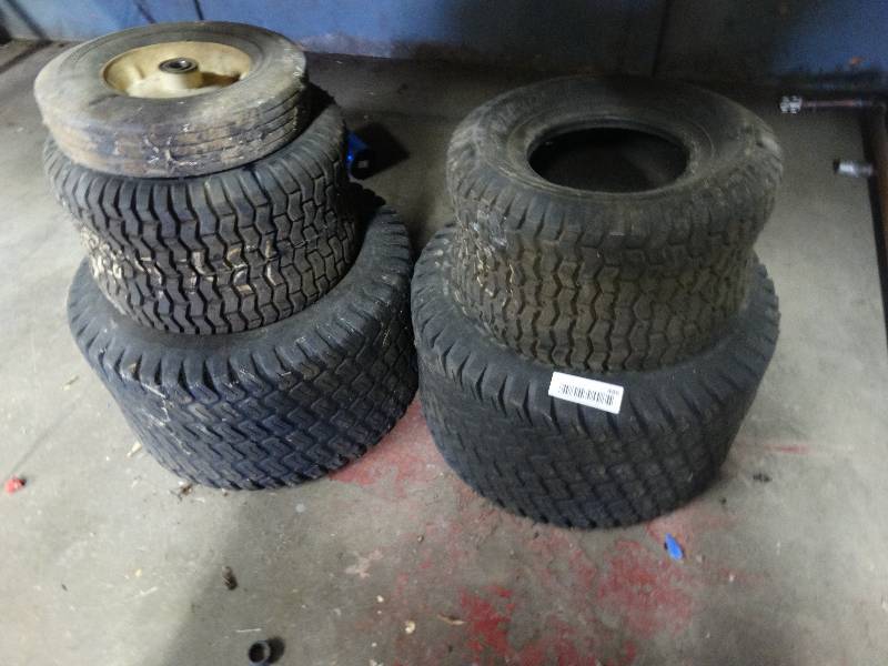 lot 486 image: 5 Tires.