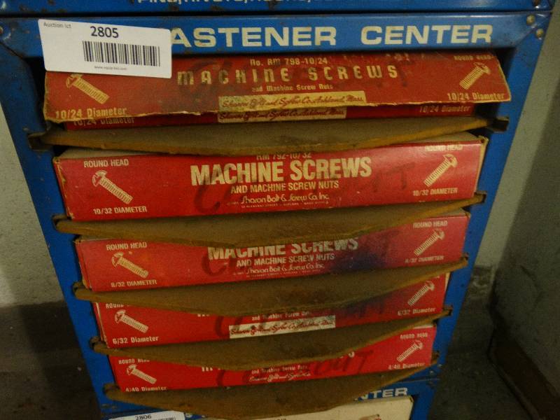 lot 2805 image: Fastener centers wvarious hardware.