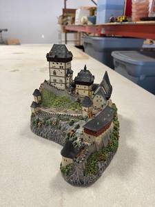 lot 64328 image: karlstejn castle, Danberry mint, 1994