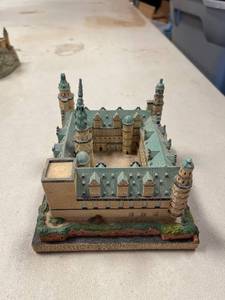 lot 64332 image: kronburg castle, Danbury mint 1994