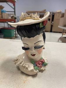 lot 64436 image: head vase