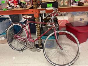 lot 64466 image: hawthorn bicycle, needs repair