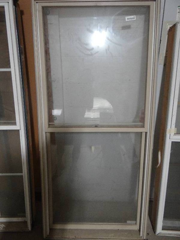 lot 108 image: Pella proline window.