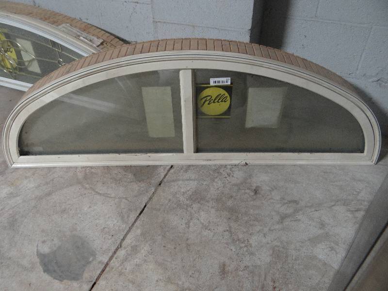 lot 115 image: Pella arch window.